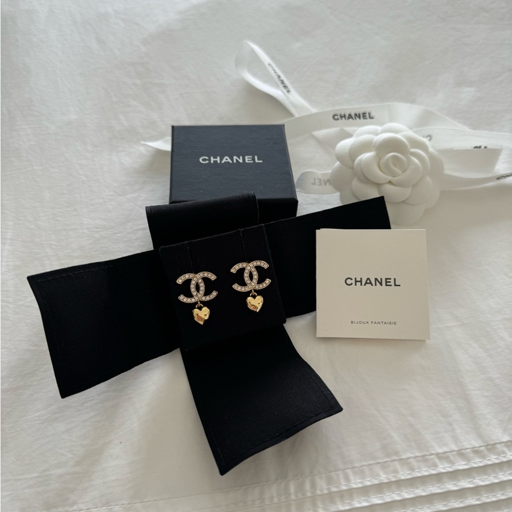 Chanel CC Earrings